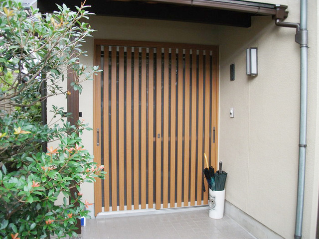 Ｙ様邸　外装・玄関サッシ取替工事